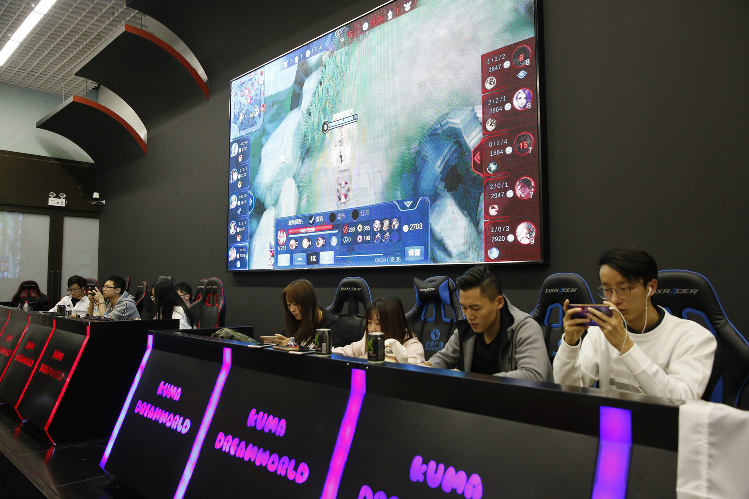 ClearLove 职业统计回顾：593场比赛，70.7% 胜率，1833击杀