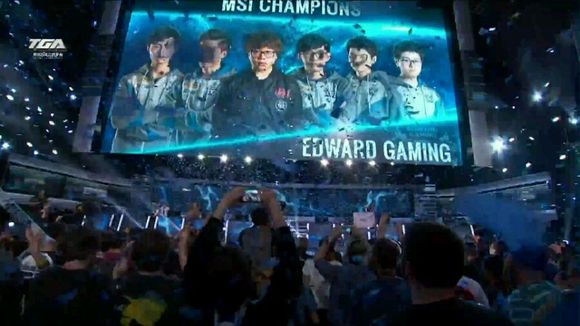 【赛后战报】完美收官，TES稳健运营2：0轻松战胜RA